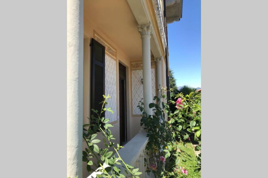 סטרסה Villa Peachey, Intero Piano Con Giardino מראה חיצוני תמונה